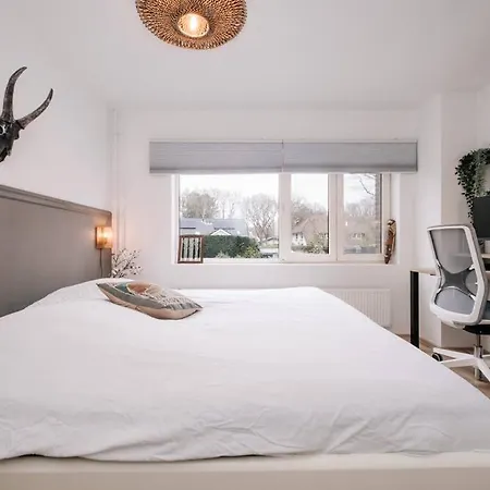 Fantastic Family Home, Garden And Free Parking * Aerdenhout