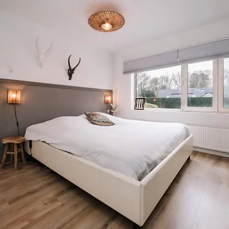Fantastic Family Home, Garden And Free Parking * Aerdenhout